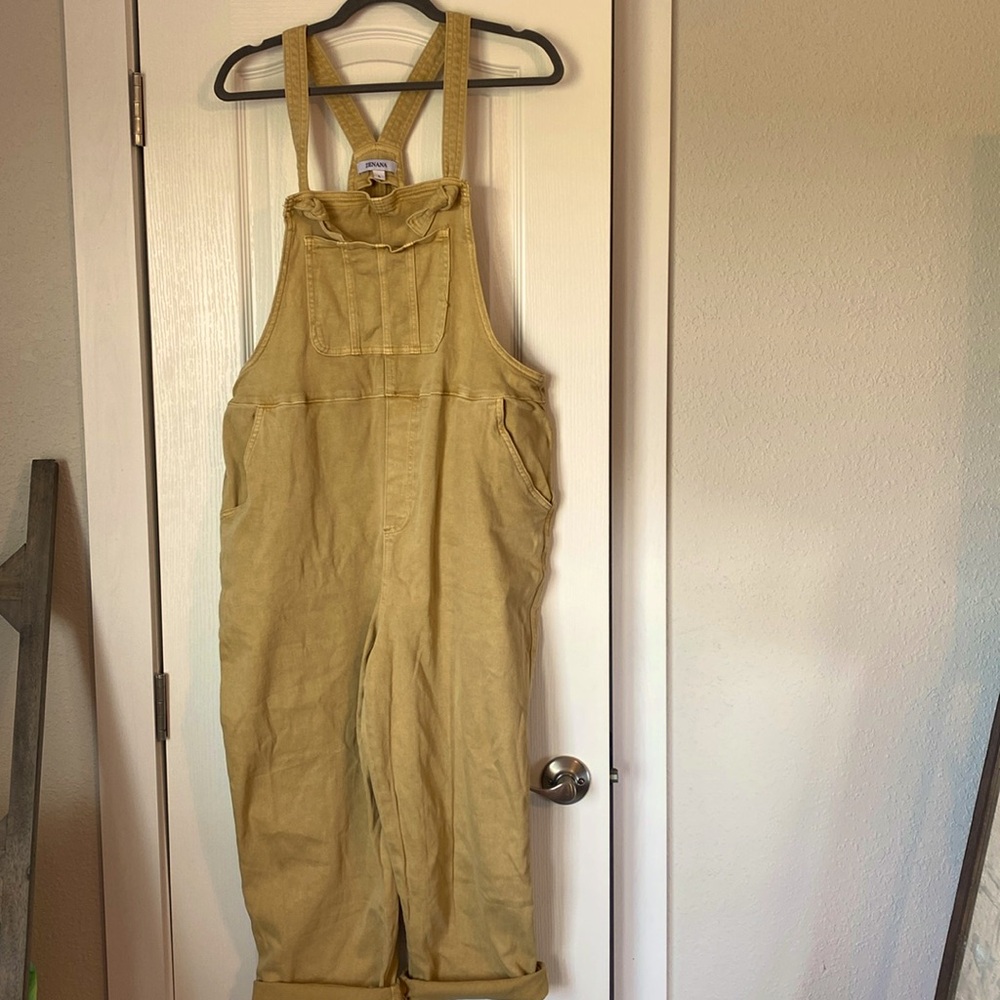 Zenana size large washed knotted strap overalls. NWOT